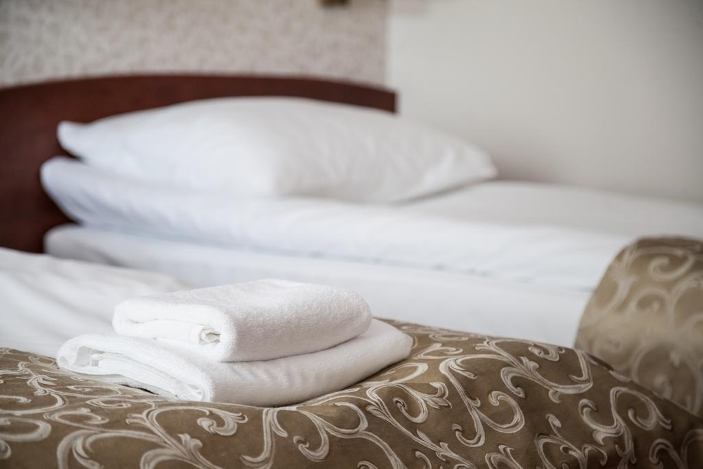 Hotel Stara Gorzelnia Licheń Quarto foto